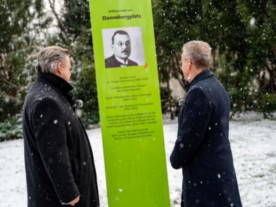 18. Dezember 2022: Neu gestaltete Gedenkstelle für Robert Danneberg im Wiener Arenbergpark